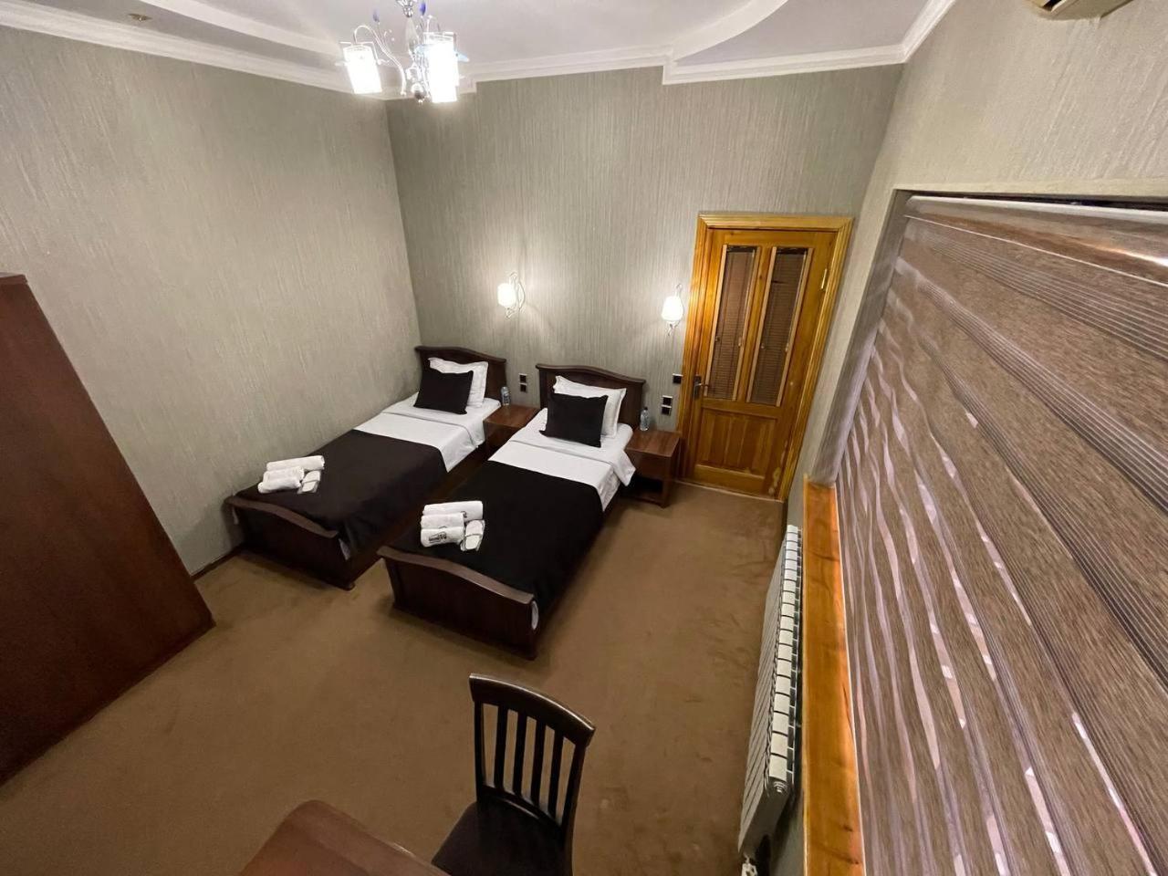 "S E A S O N S" Appartement Samarkand Buitenkant foto