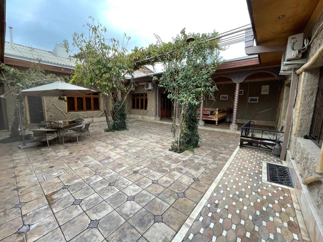 "S E A S O N S" Appartement Samarkand Buitenkant foto