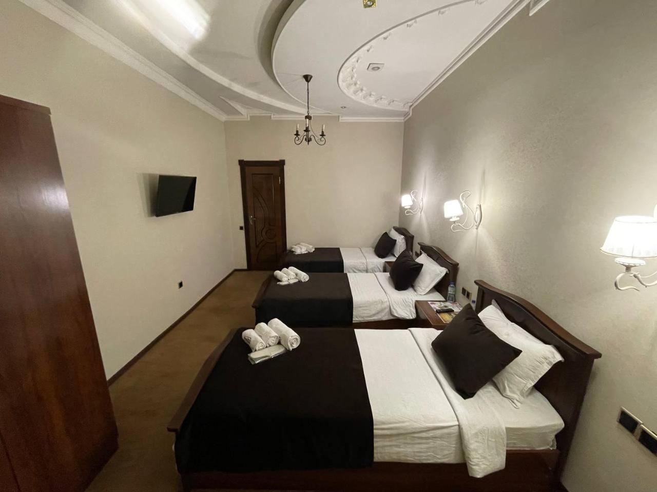 "S E A S O N S" Appartement Samarkand Buitenkant foto