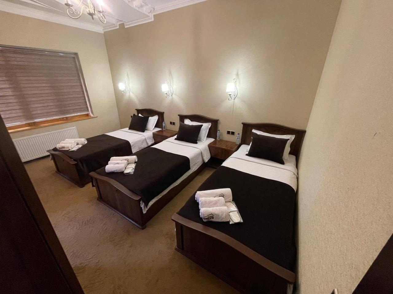 "S E A S O N S" Appartement Samarkand Buitenkant foto