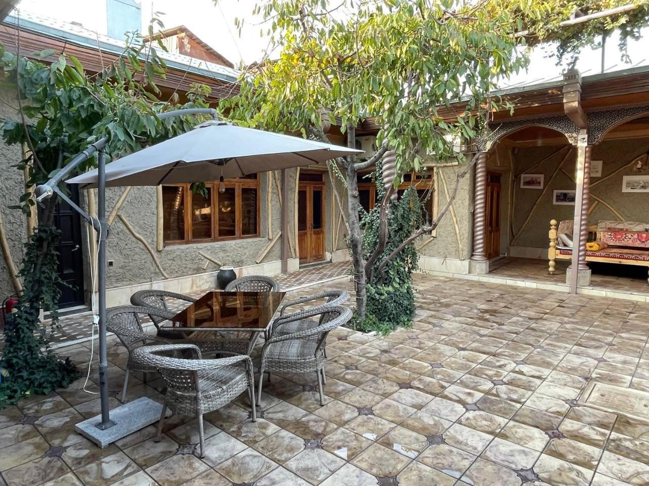 "S E A S O N S" Appartement Samarkand Buitenkant foto