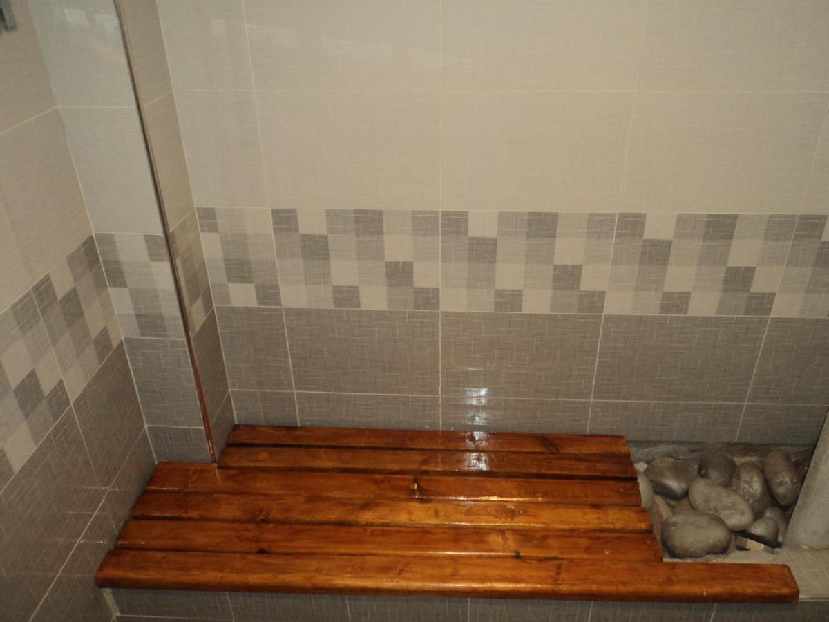 "S E A S O N S" Appartement Samarkand Buitenkant foto