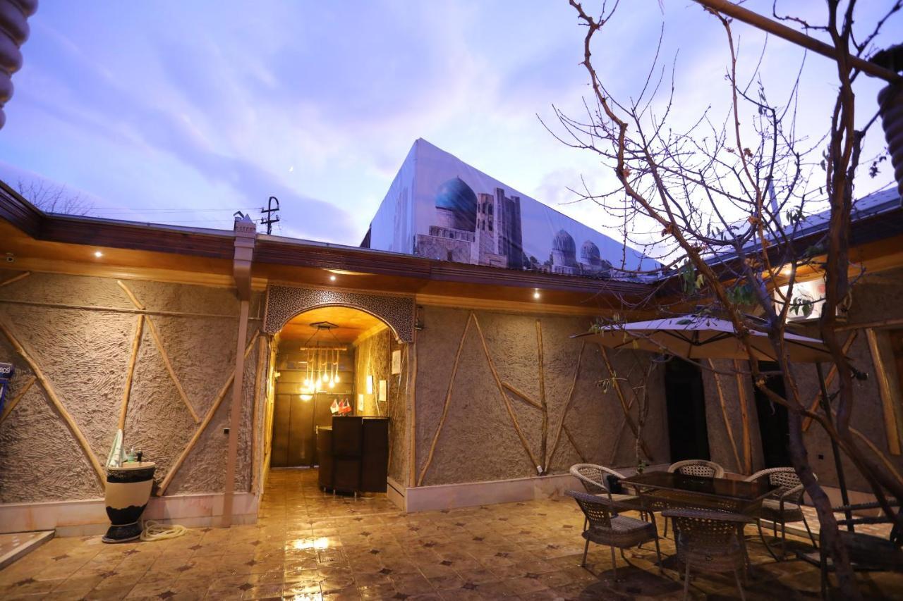 "S E A S O N S" Appartement Samarkand Buitenkant foto